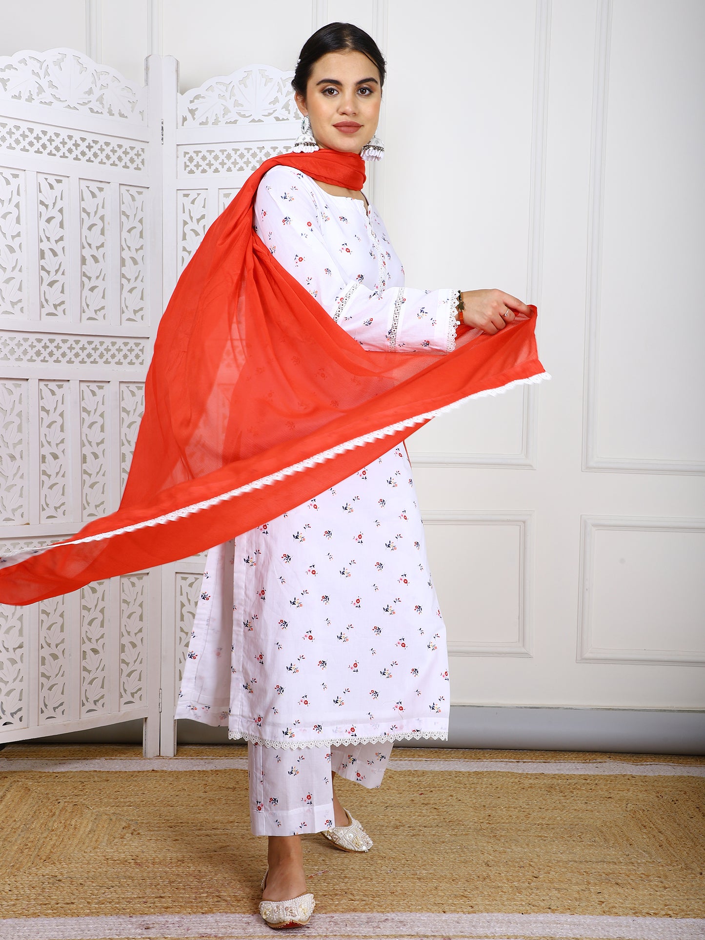 3 Piece – White Floral Lawn Cotton Suit with Red Chinon Dupatta