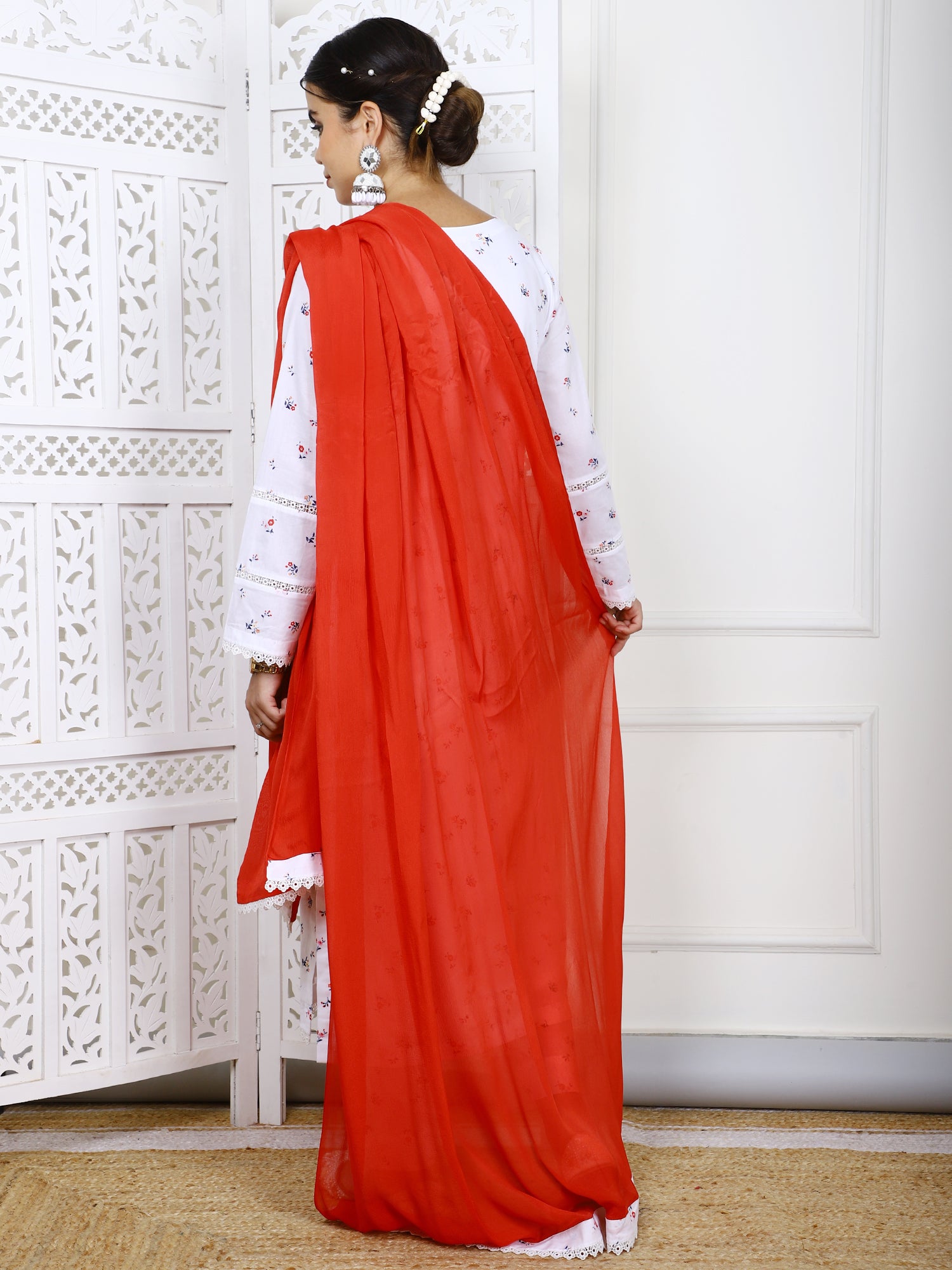 3 Piece – White Floral Lawn Cotton Suit with Red Chinon Dupatta