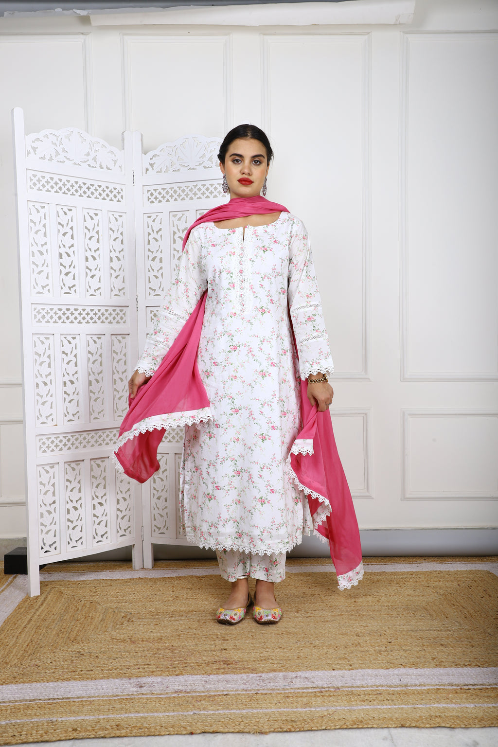 3 Piece - Lawn Printed Cotton Stitched Suit