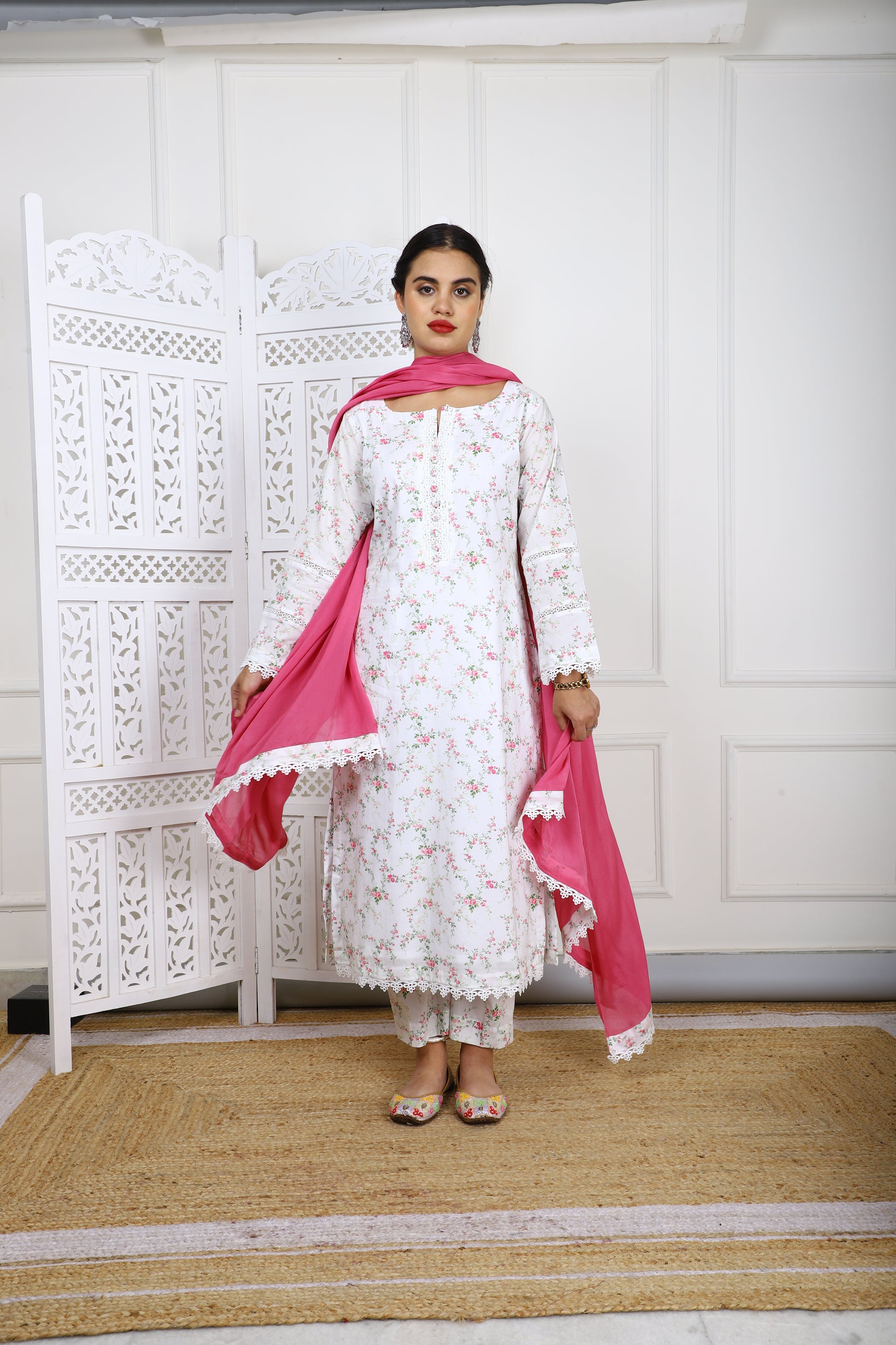 3 Piece - Lawn Printed Cotton Stitched Suit