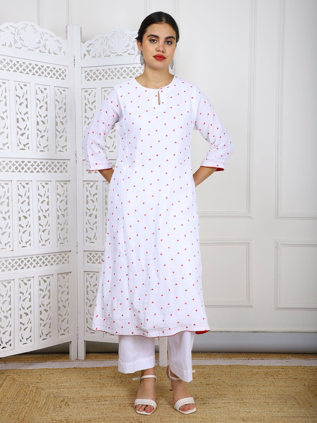 2 Piece Premium Jute Stitched White with Red Heart Print Set