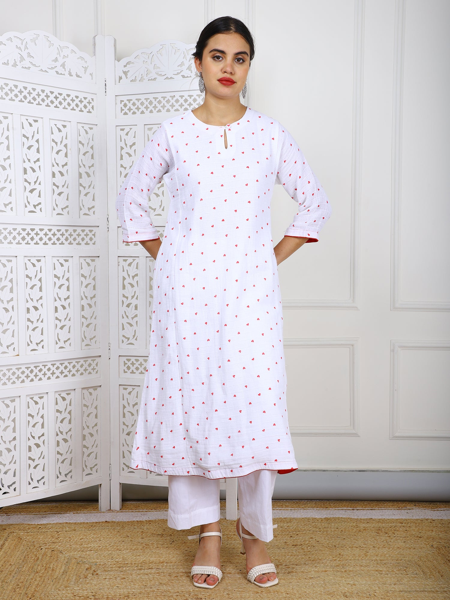 2 Piece Premium Jute Stitched White with Red Heart Print Set