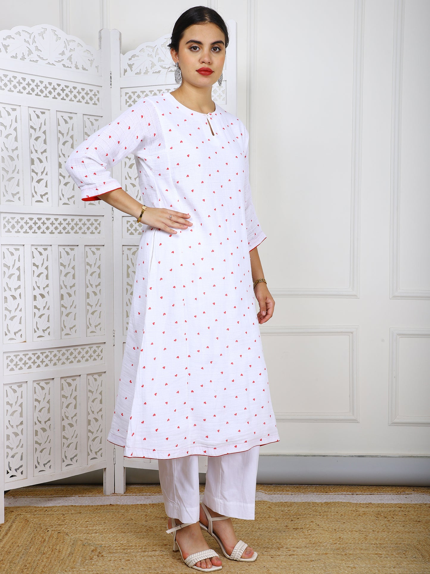 2 Piece Premium Jute Stitched White with Red Heart Print Set