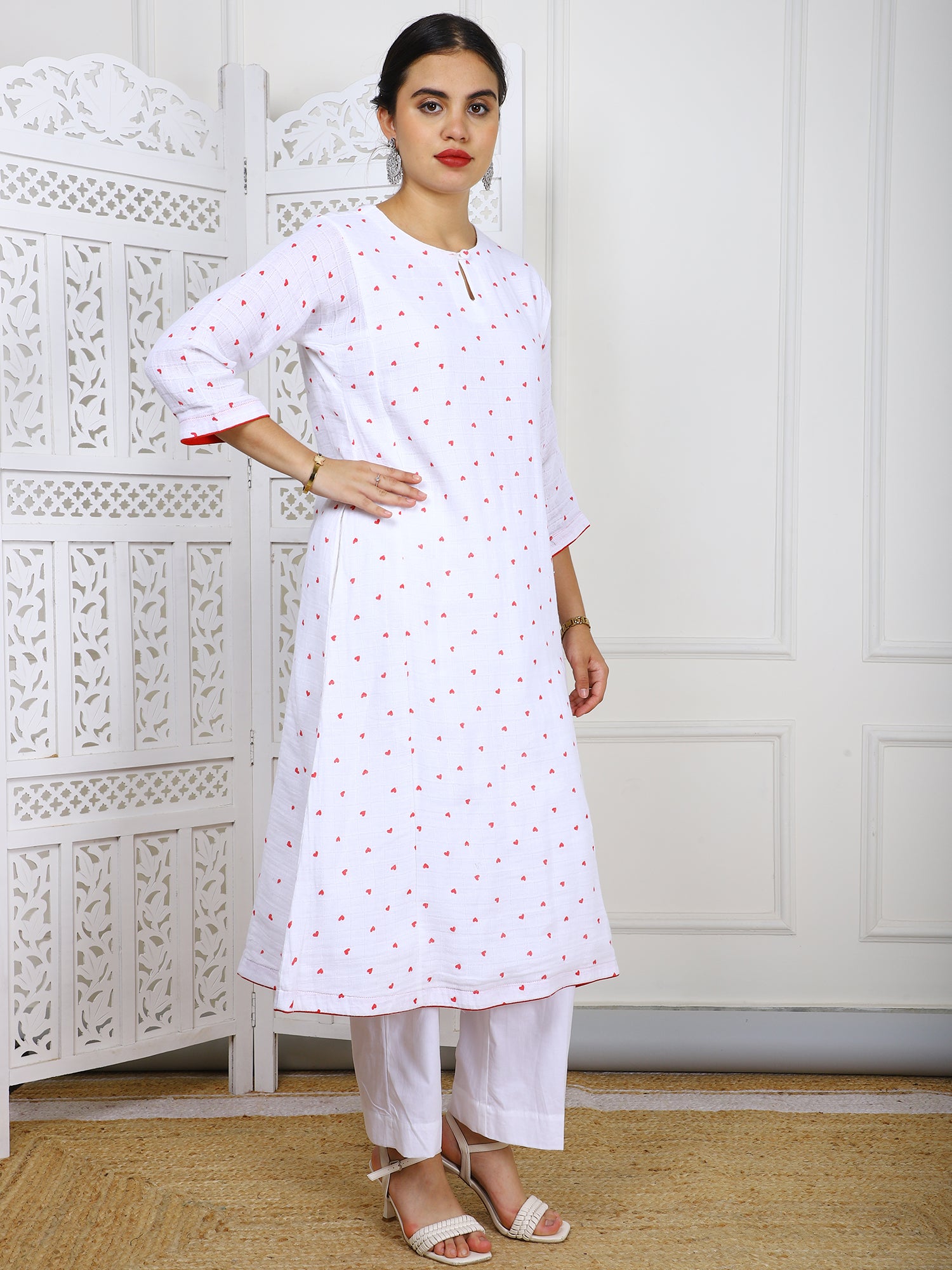 2 Piece Premium Jute Stitched White with Red Heart Print Set